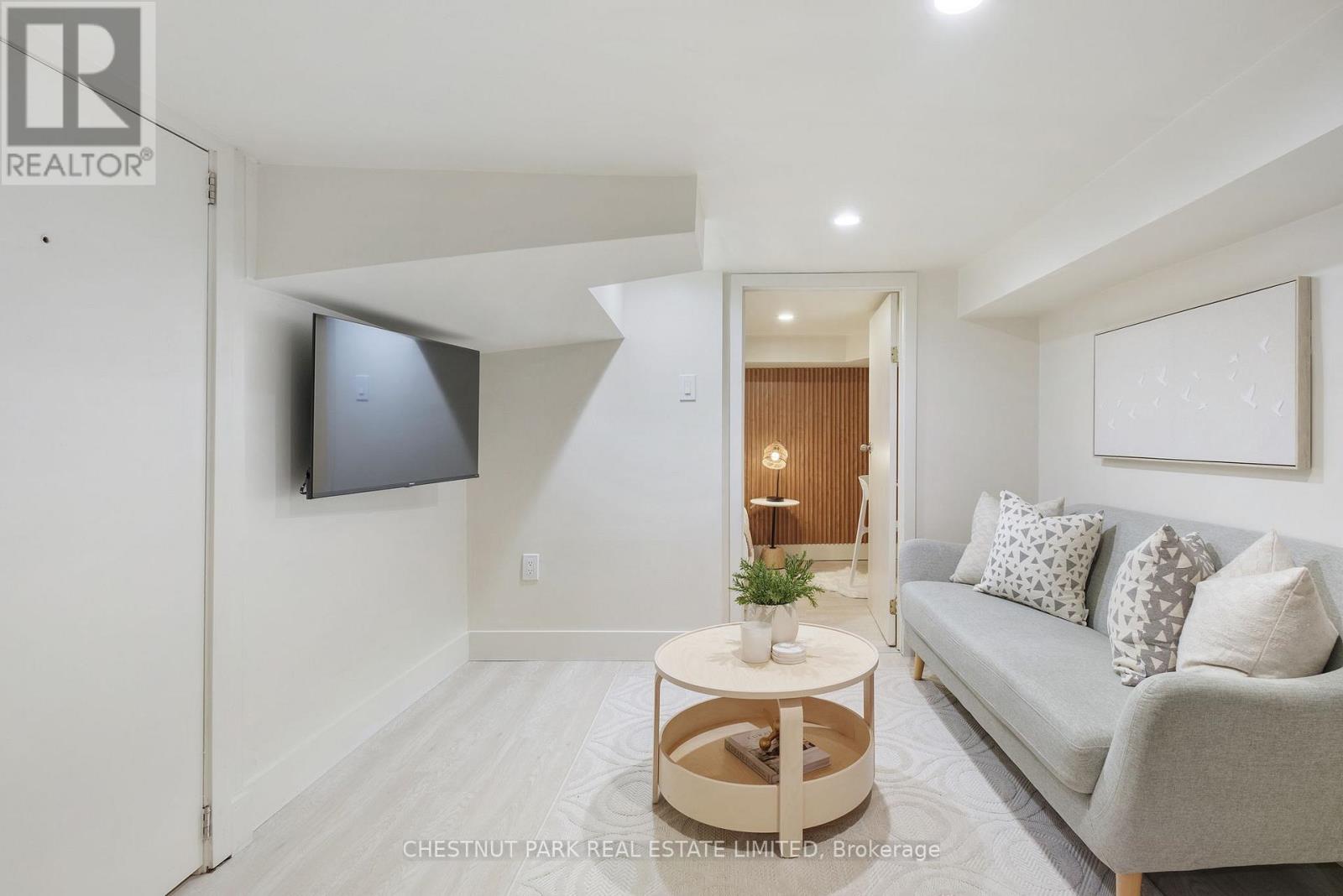 Lower - 76 Major Mackenzie Road E, Richmond Hill, Ontario  L4C 1G9 - Photo 3 - N12766394