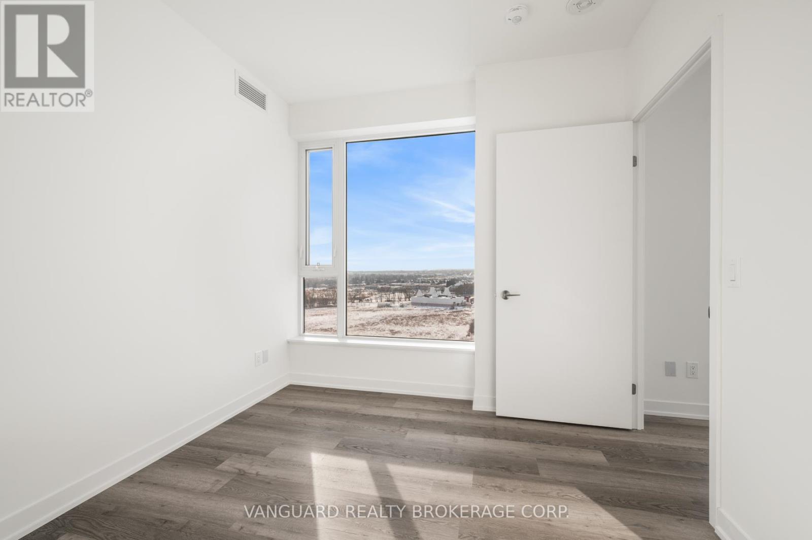 1325 - 2 David Eyer Drive, Richmond Hill, Ontario  L4S 0N6 - Photo 17 - N12766430