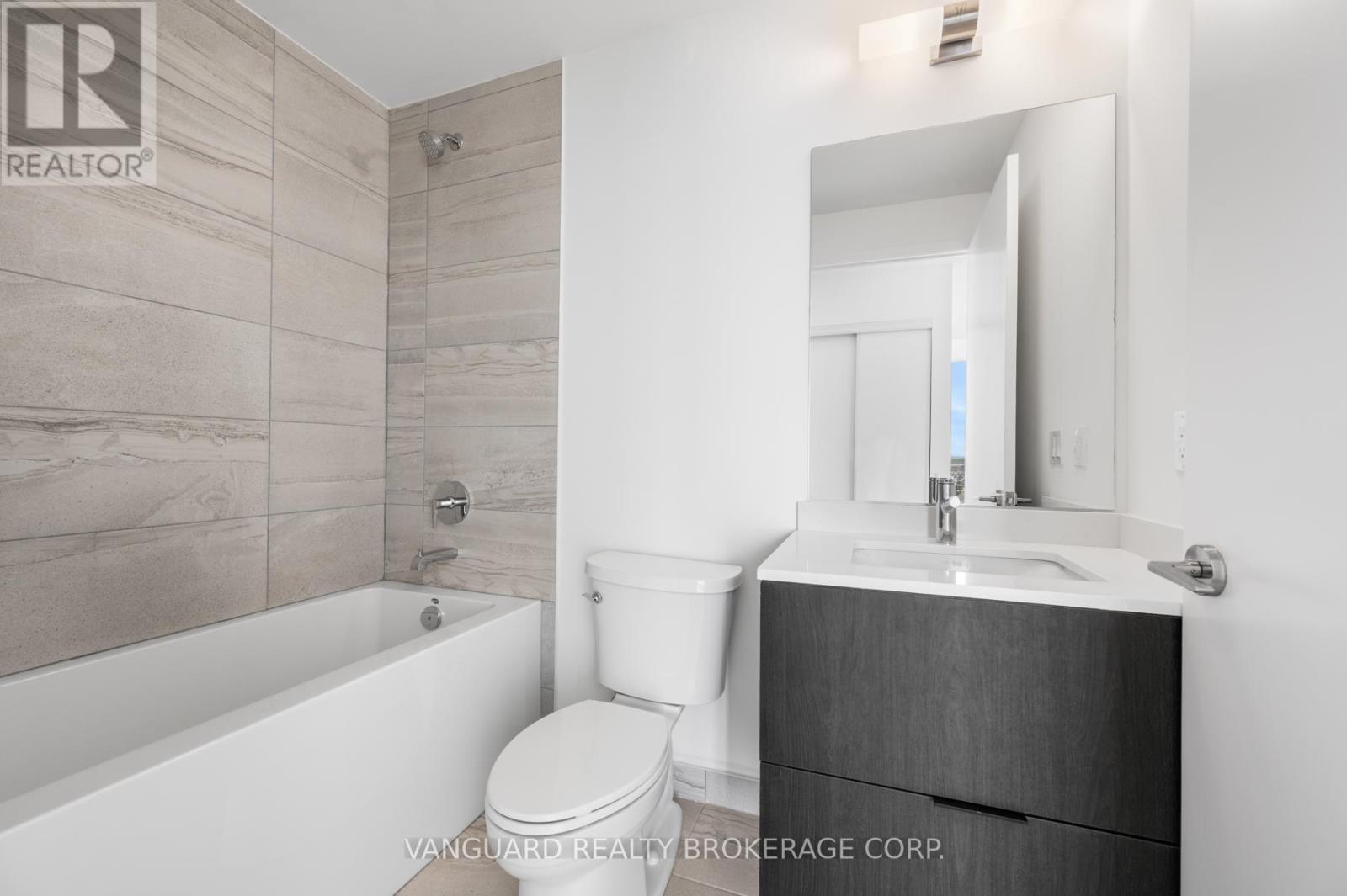 1325 - 2 David Eyer Drive, Richmond Hill, Ontario  L4S 0N6 - Photo 28 - N12766430