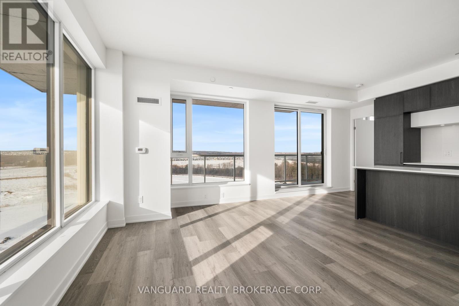 1325 - 2 David Eyer Drive, Richmond Hill, Ontario  L4S 0N6 - Photo 9 - N12766430