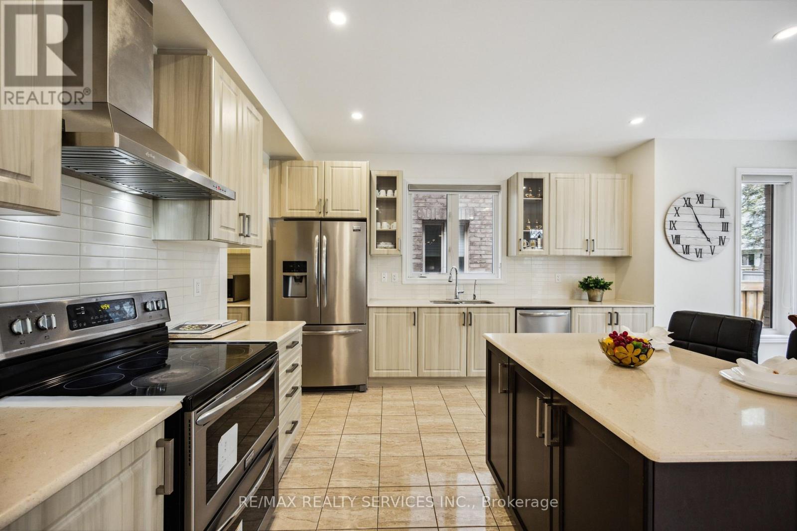 104 Sharpe Crescent, New Tecumseth, Ontario  L0G 1W0 - Photo 19 - N12766554