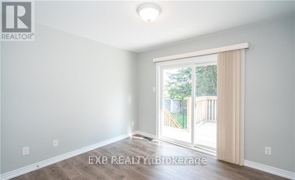 19 Loon Avenue, Barrie (Painswick South), Ontario  L4N 8W6 - Photo 10 - S12766334