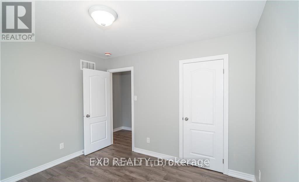 19 Loon Avenue, Barrie (Painswick South), Ontario  L4N 8W6 - Photo 11 - S12766334