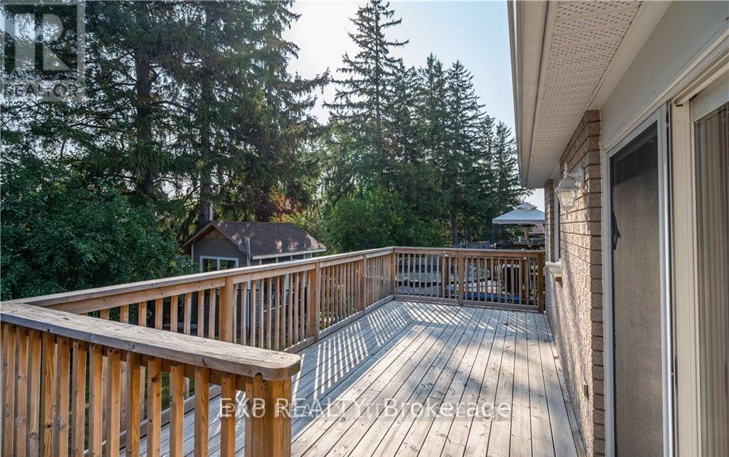 19 Loon Avenue, Barrie (Painswick South), Ontario  L4N 8W6 - Photo 15 - S12766334