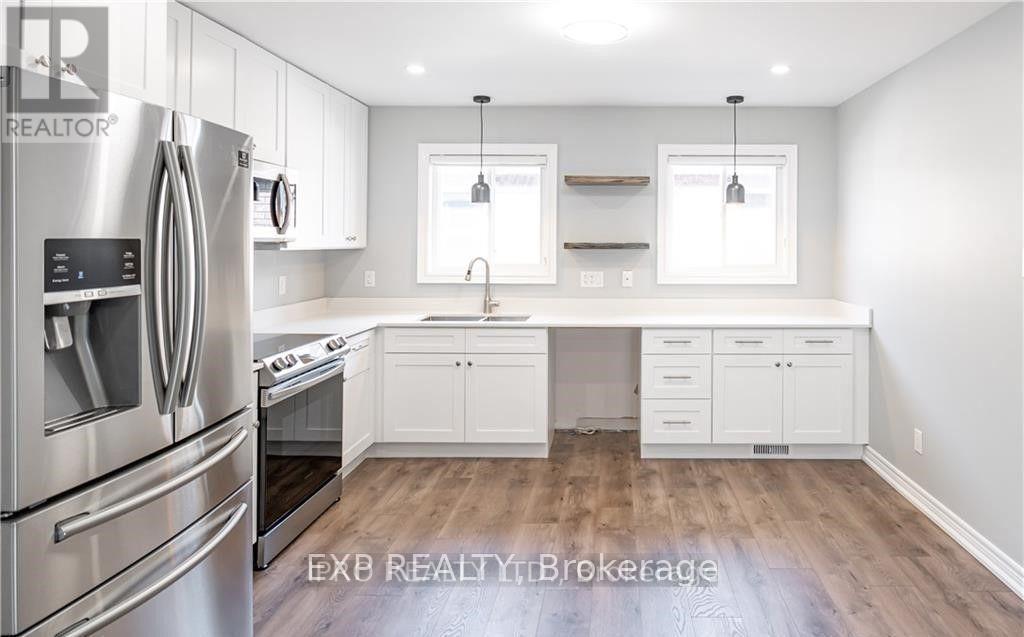 19 Loon Avenue, Barrie (Painswick South), Ontario  L4N 8W6 - Photo 6 - S12766334