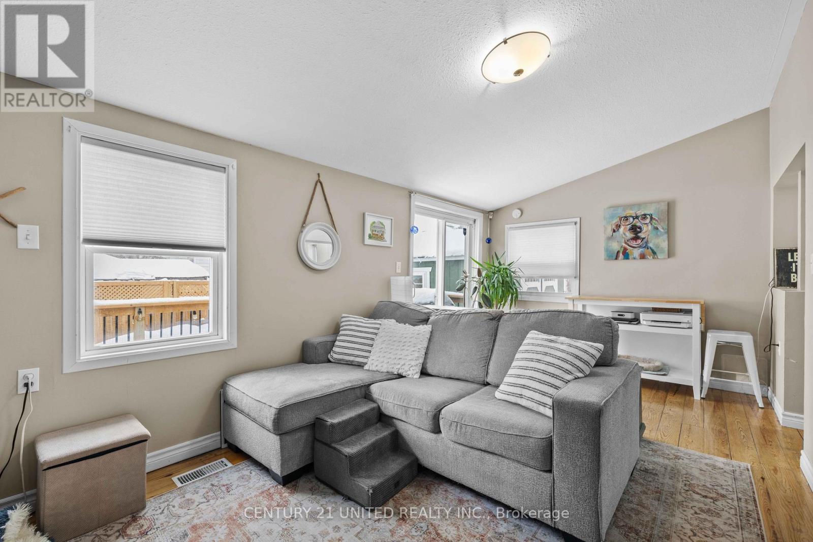 147 Lake Street, Peterborough (Town Ward 3), Ontario  K9J 2H2 - Photo 15 - X12766118