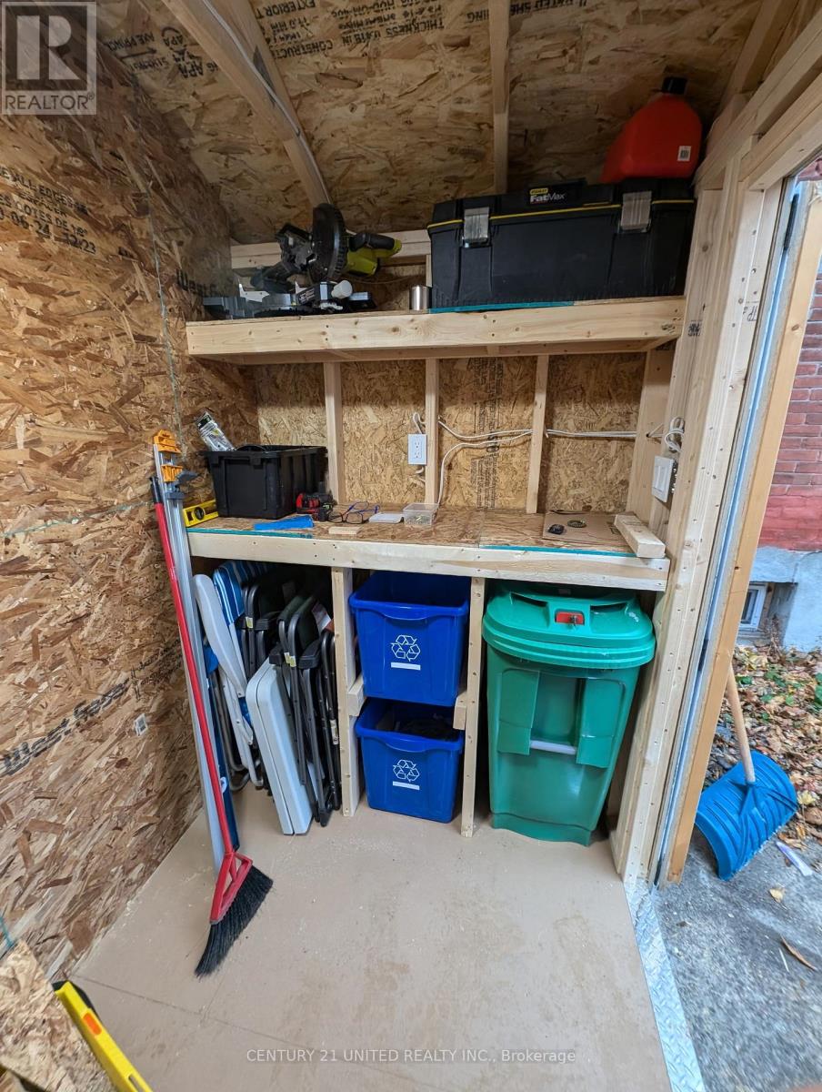 147 Lake Street, Peterborough (Town Ward 3), Ontario  K9J 2H2 - Photo 32 - X12766118