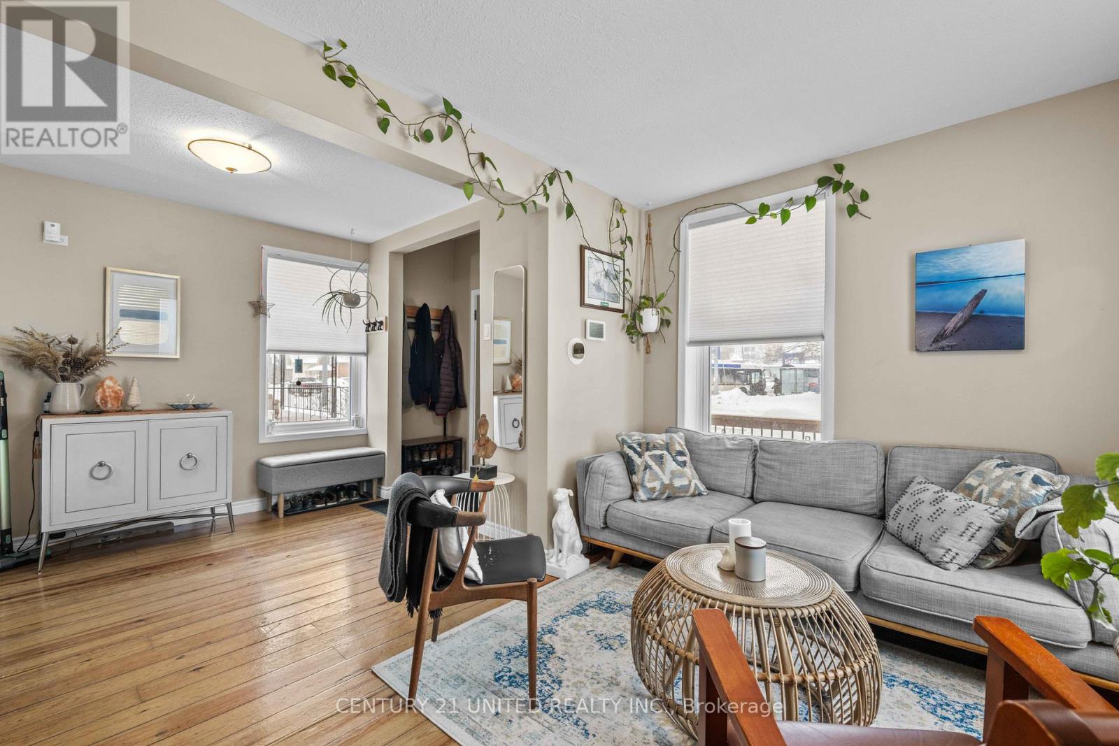 147 Lake Street, Peterborough (Town Ward 3), Ontario  K9J 2H2 - Photo 7 - X12766118