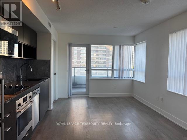 604 - 7 Mabelle Avenue, Toronto, Ontario  M9A 0C9 - Photo 8 - W12765806