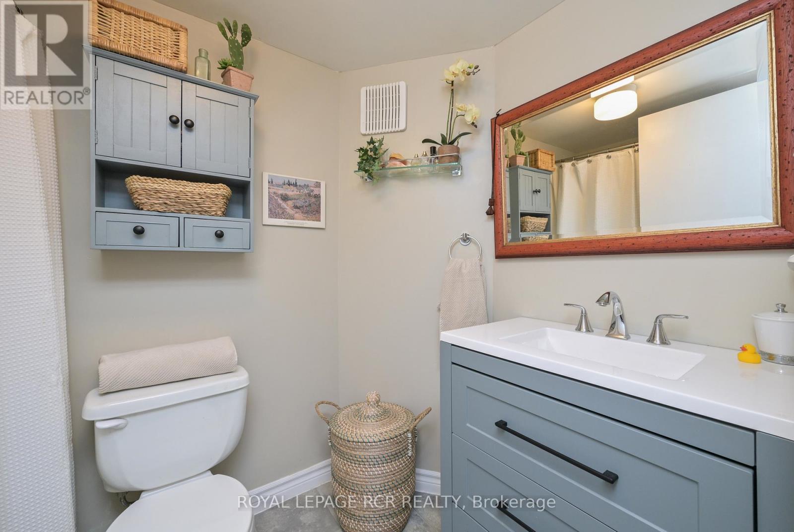 B - 123 Broadway, Orangeville, Ontario  L9W 1K2 - Photo 6 - W12766324