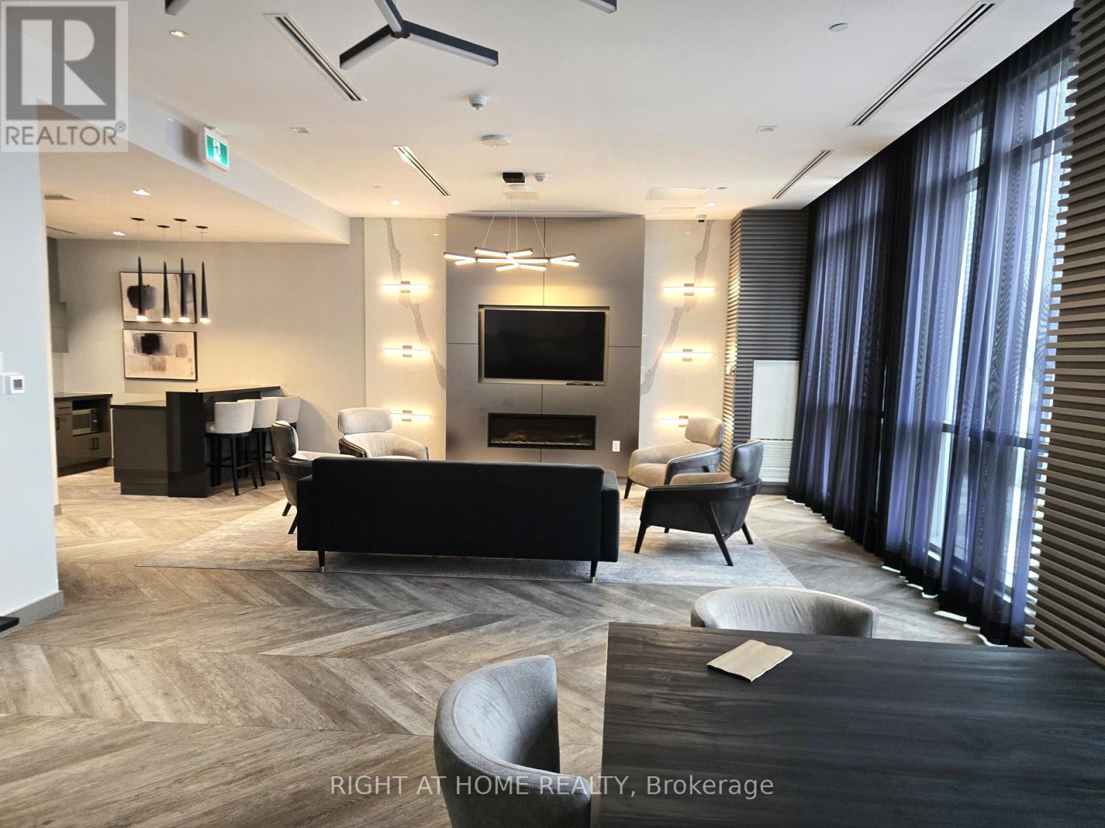 2403 - 50 Thomas Riley Road, Toronto, Ontario  M9B 0C5 - Photo 14 - W12766336