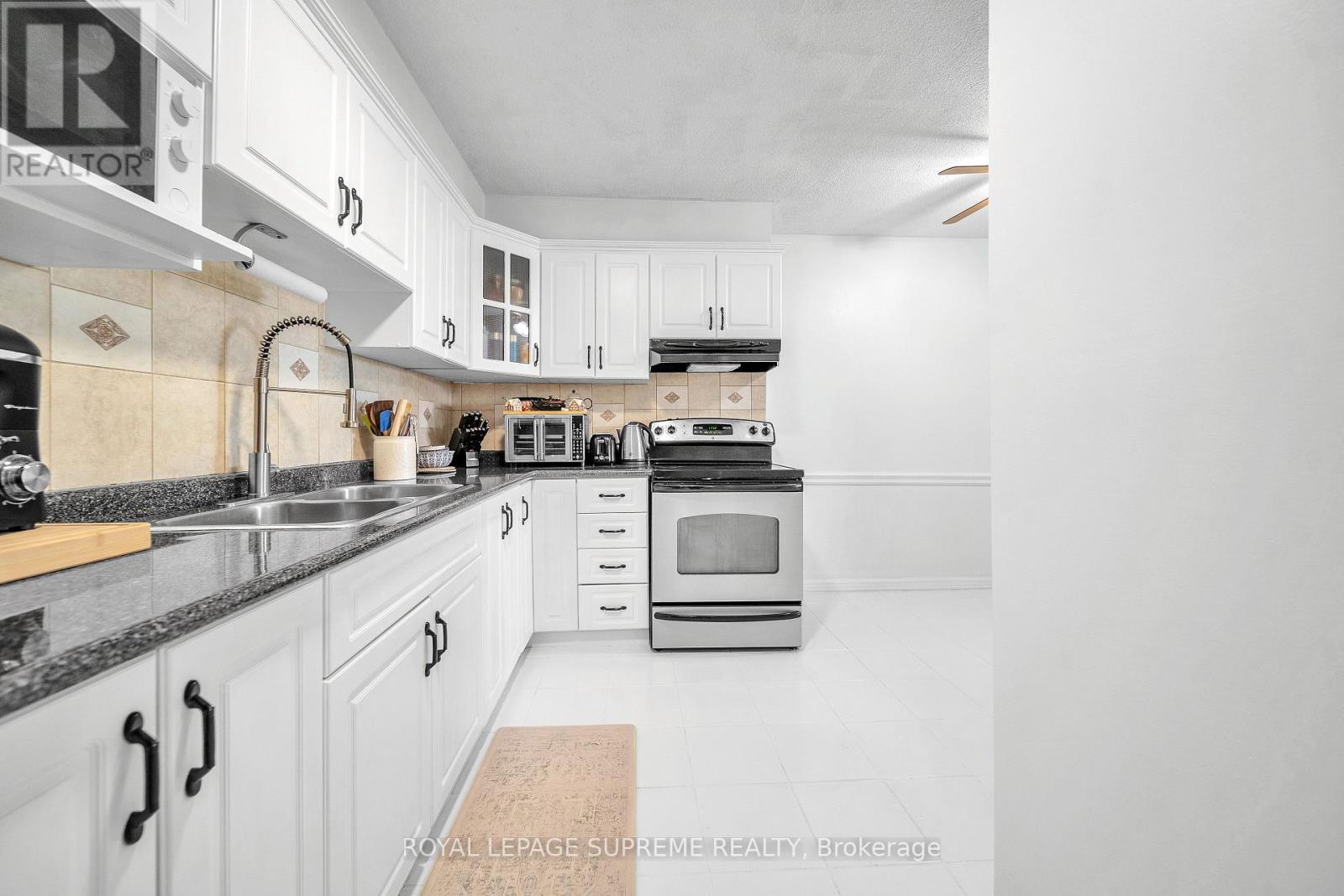 602 - 75 Emmett Avenue, Toronto, Ontario  M6M 5A7 - Photo 26 - W12766342