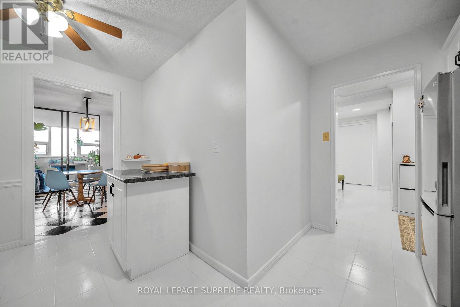 602 - 75 Emmett Avenue, Toronto, Ontario  M6M 5A7 - Photo 29 - W12766342