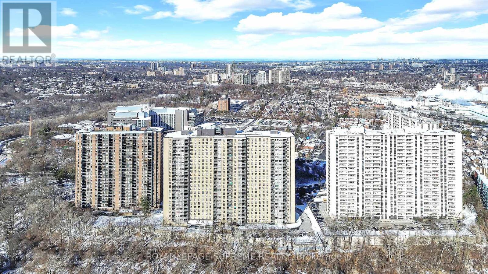 602 - 75 Emmett Avenue, Toronto, Ontario  M6M 5A7 - Photo 5 - W12766342