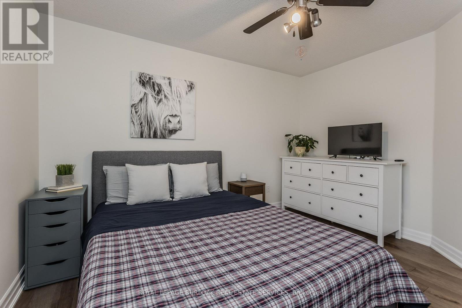 3202 Steeplechase Drive, Burlington, Ontario  L7M 0C4 - Photo 19 - W12766350