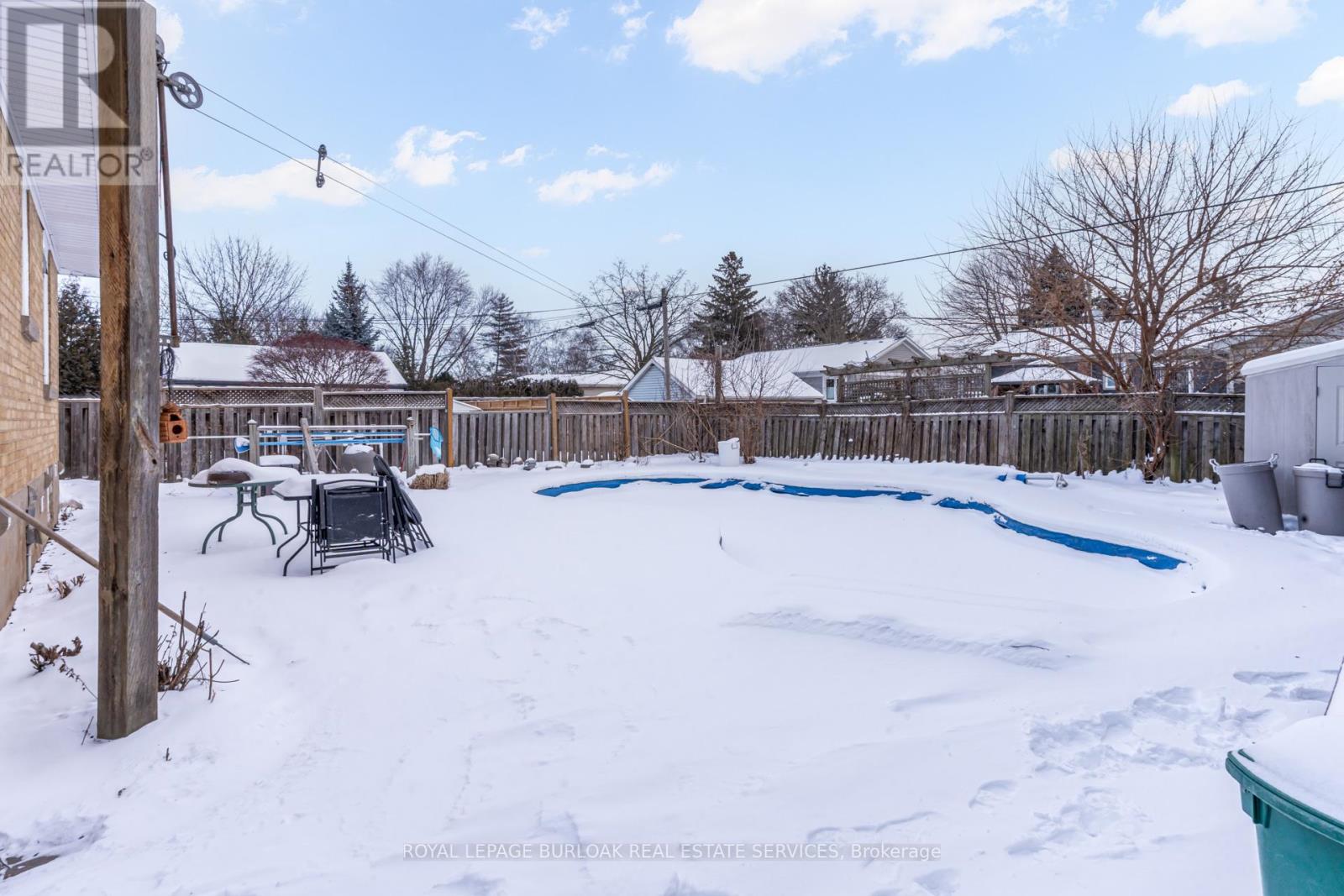 2322 Redfern Road, Burlington, Ontario  L7R 1X3 - Photo 45 - W12766376