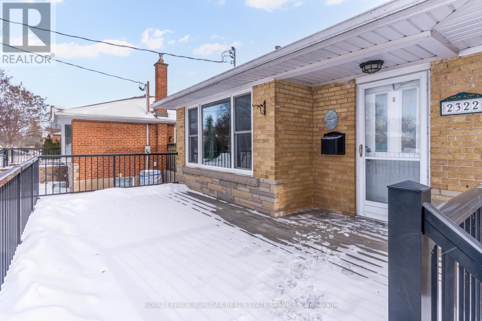 2322 Redfern Road, Burlington, Ontario  L7R 1X3 - Photo 5 - W12766376