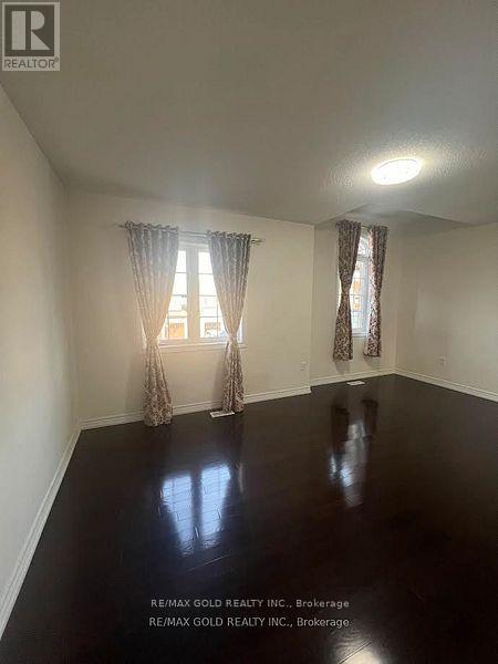 14 Natronia Trail E, Brampton, Ontario  L6P 3N1 - Photo 3 - W12766382