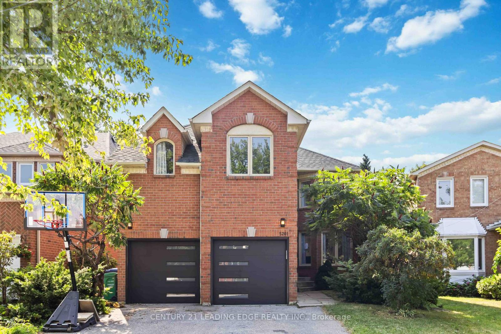 5201 CHAMPLAIN TRAIL, Mississauga, Ontario