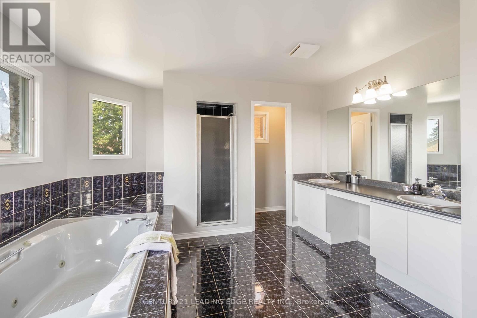 286 Fernforest Drive, Brampton, Ontario  L6R 1B6 - Photo 27 - W12766396