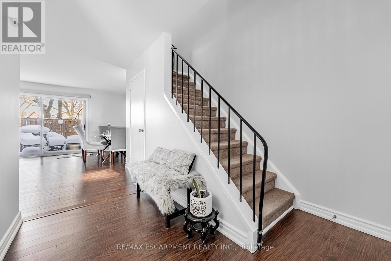 19 - 6650 Falconer Drive, Mississauga, Ontario  L5N 1B5 - Photo 4 - W12766424