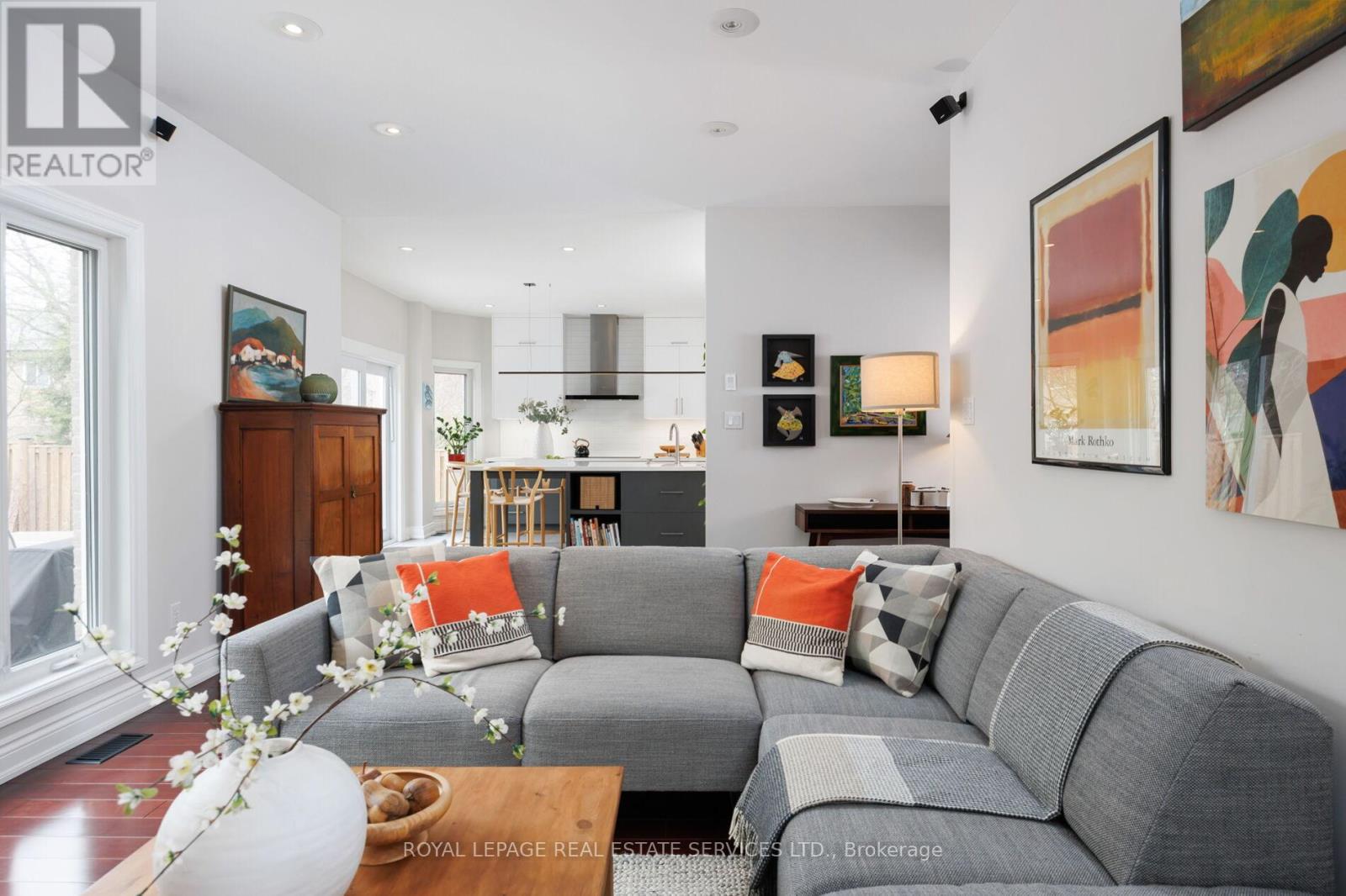 1061 Summit Ridge Drive, Oakville, Ontario  L6M 3K9 - Photo 19 - W12766442