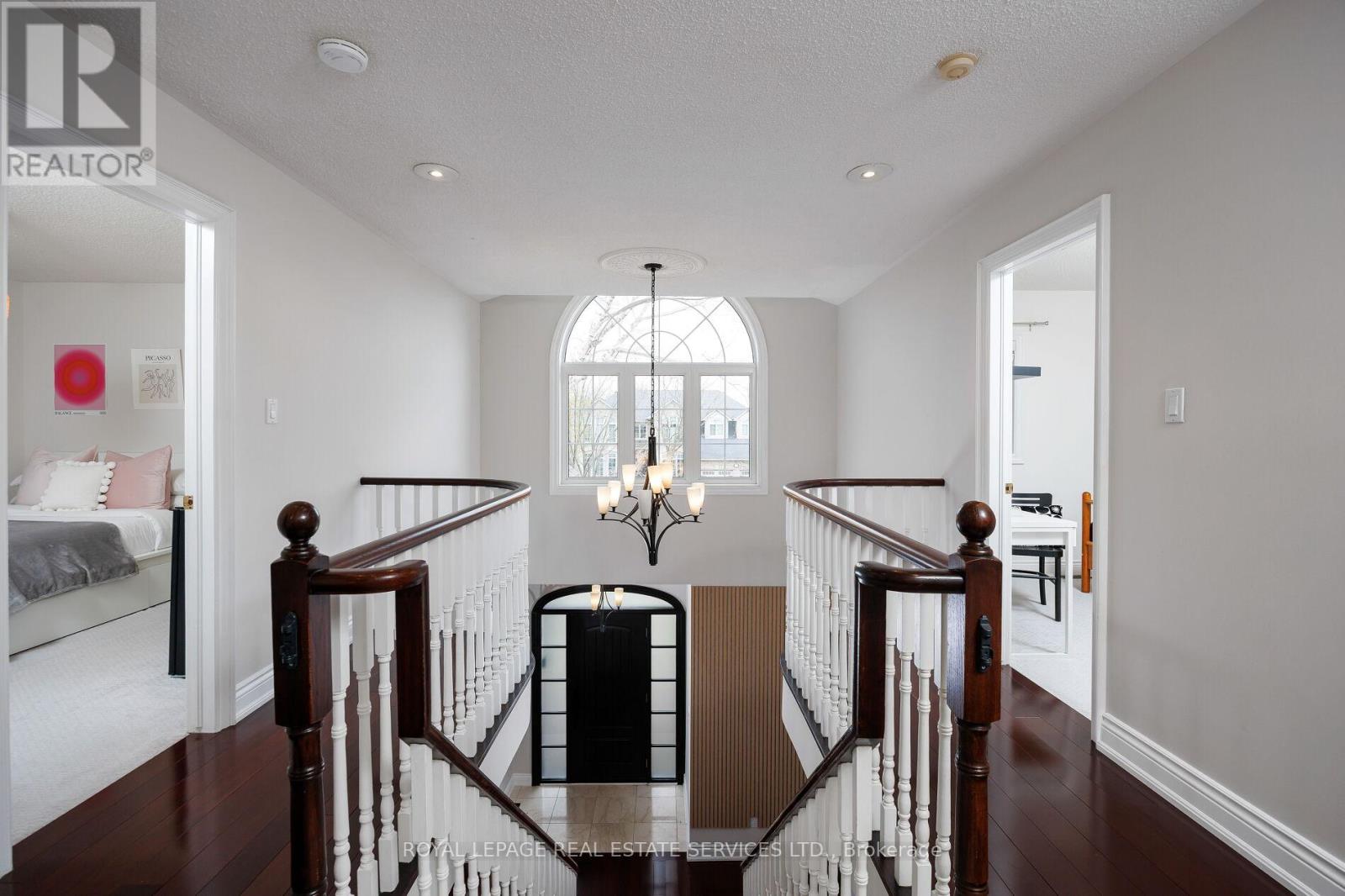 1061 Summit Ridge Drive, Oakville, Ontario  L6M 3K9 - Photo 24 - W12766442