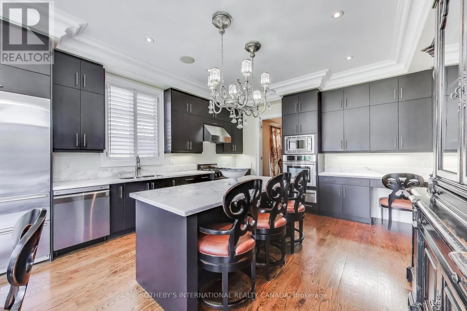 16 St Phillips Road, Toronto, Ontario  M9P 2N6 - Photo 11 - W12766454