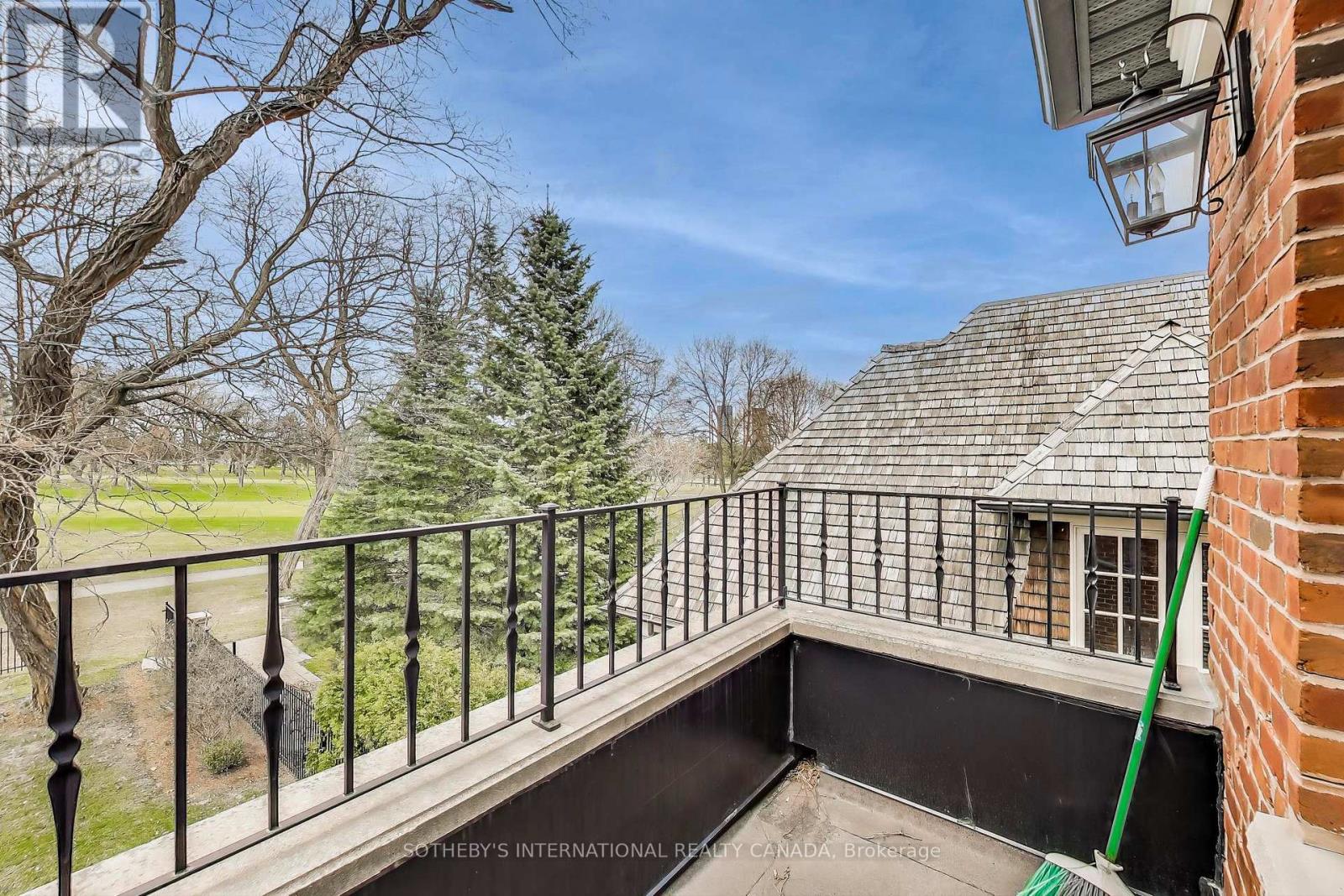 16 St Phillips Road, Toronto, Ontario  M9P 2N6 - Photo 26 - W12766454