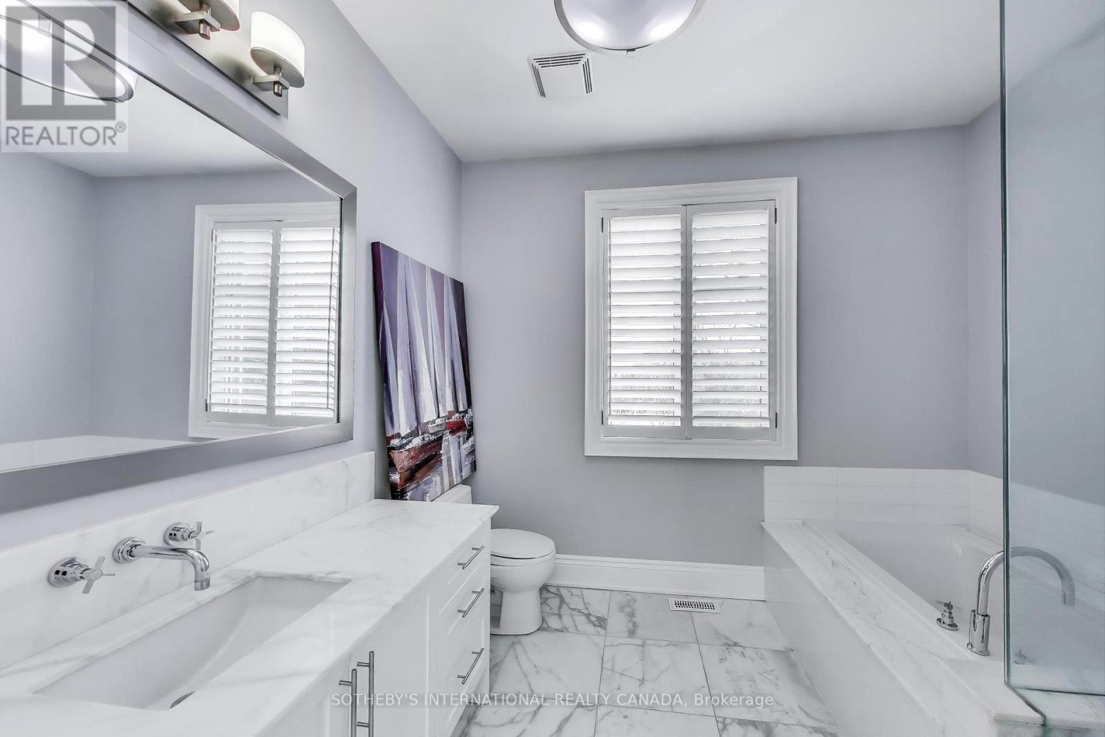 16 St Phillips Road, Toronto, Ontario  M9P 2N6 - Photo 32 - W12766454