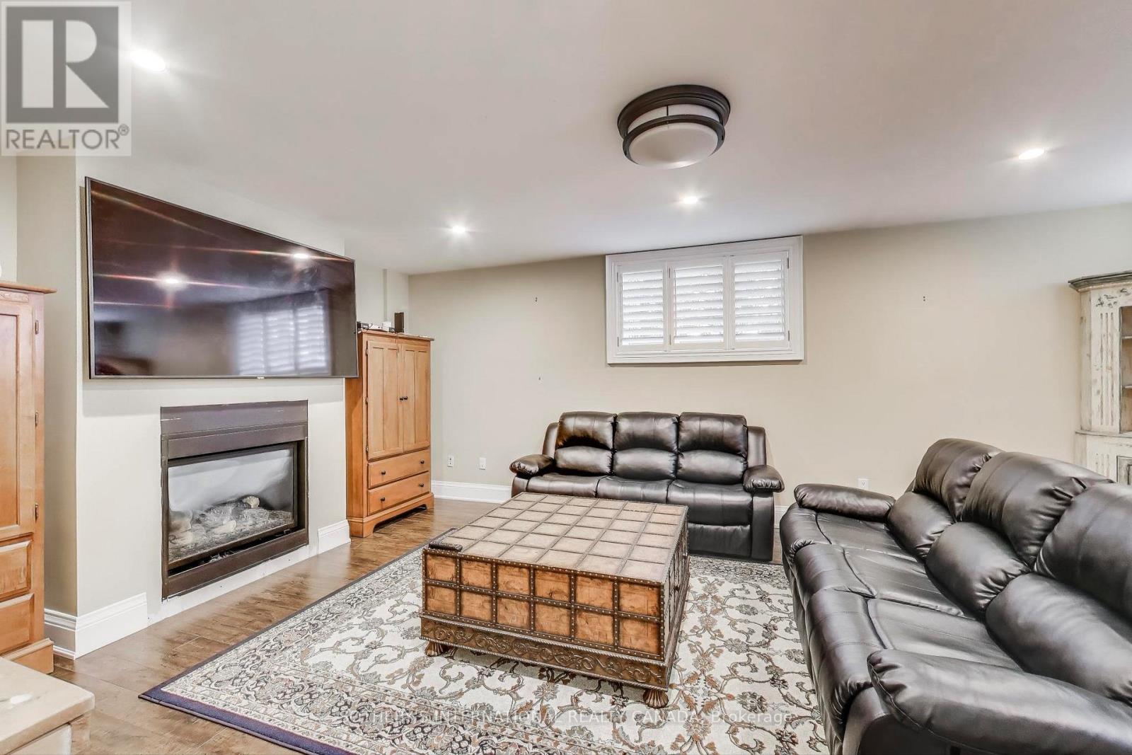 16 St Phillips Road, Toronto, Ontario  M9P 2N6 - Photo 34 - W12766454