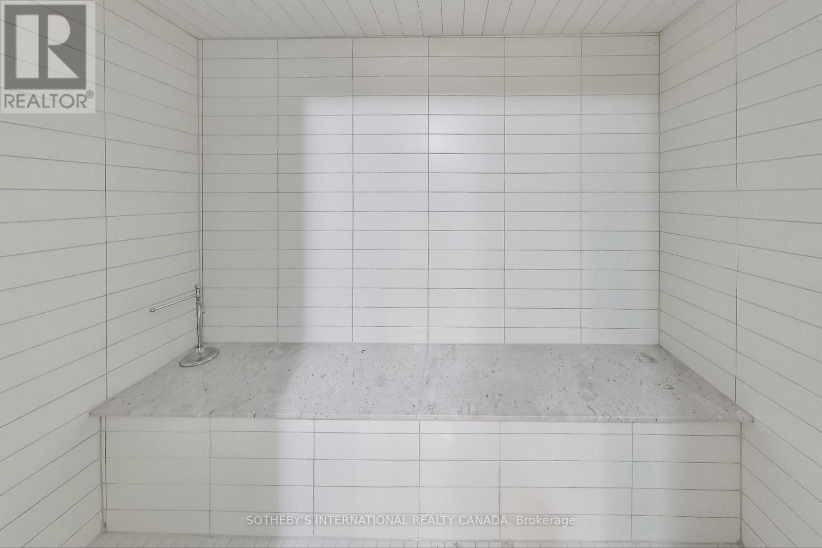 16 St Phillips Road, Toronto, Ontario  M9P 2N6 - Photo 38 - W12766454