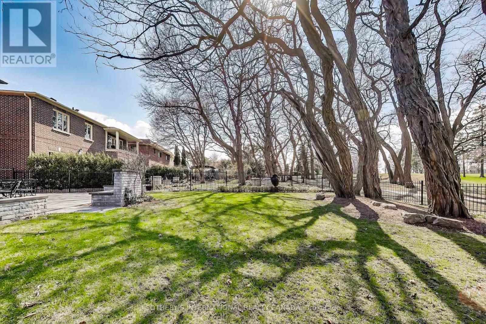 16 St Phillips Road, Toronto, Ontario  M9P 2N6 - Photo 46 - W12766454