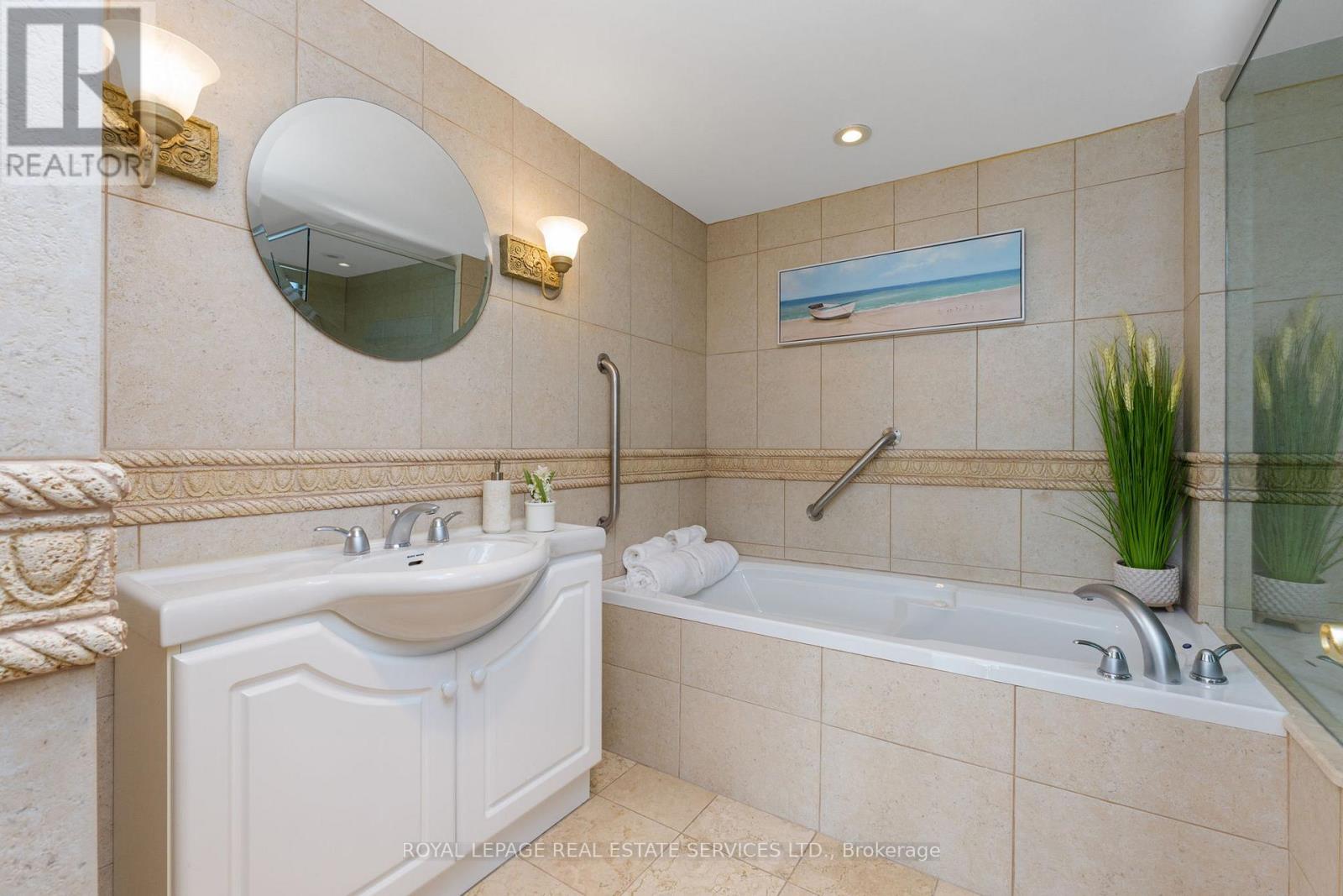 110 - 1240 Marlborough Court, Oakville, Ontario  L6H 3K7 - Photo 24 - W12766472