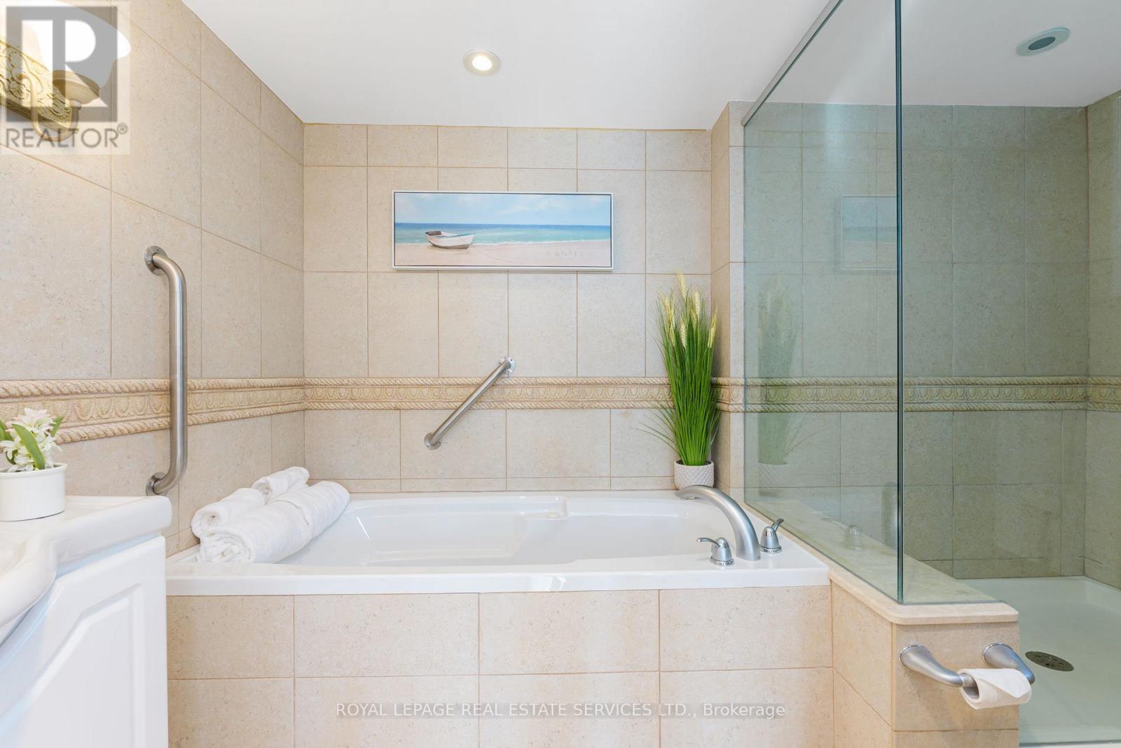 110 - 1240 Marlborough Court, Oakville, Ontario  L6H 3K7 - Photo 25 - W12766472