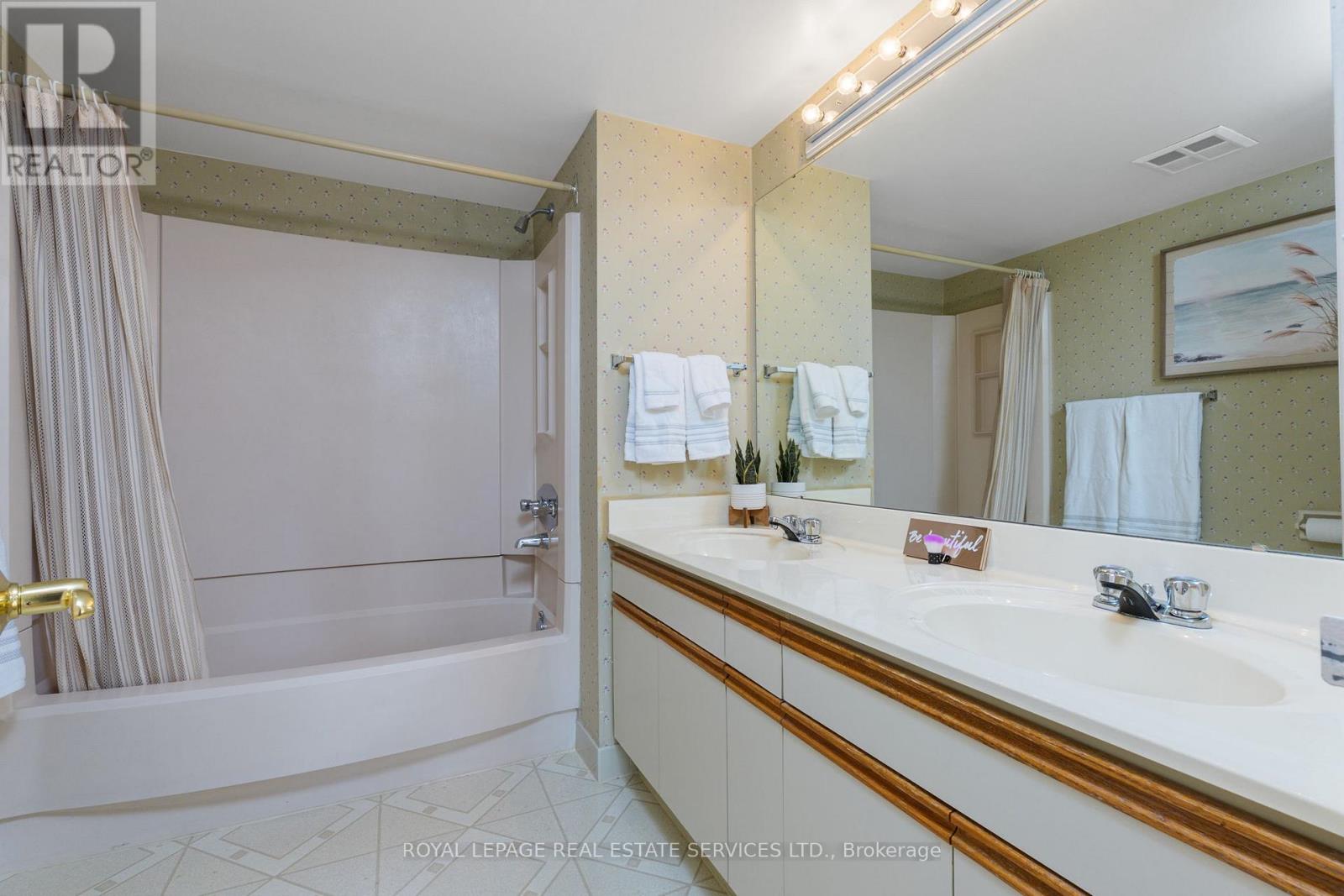 110 - 1240 Marlborough Court, Oakville, Ontario  L6H 3K7 - Photo 31 - W12766472