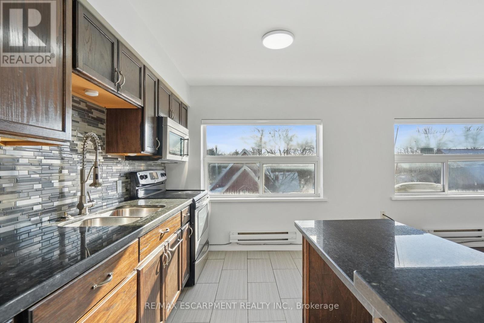 #6a - 1 Elgin Street, Halton Hills, Ontario  L7J 2B2 - Photo 11 - W12766496