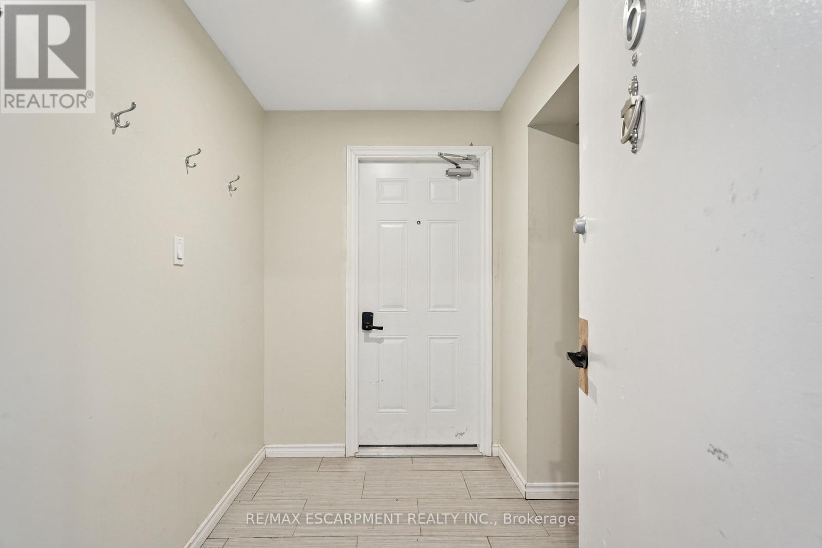 #6a - 1 Elgin Street, Halton Hills, Ontario  L7J 2B2 - Photo 4 - W12766496