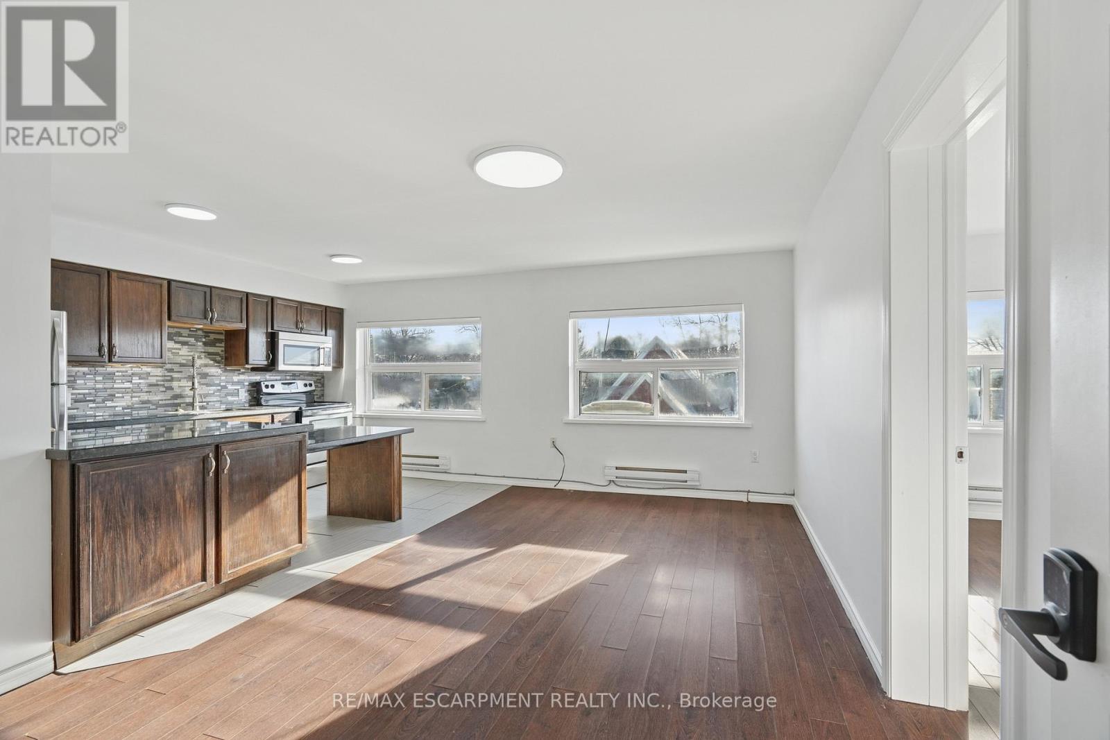 #6a - 1 Elgin Street, Halton Hills, Ontario  L7J 2B2 - Photo 5 - W12766496