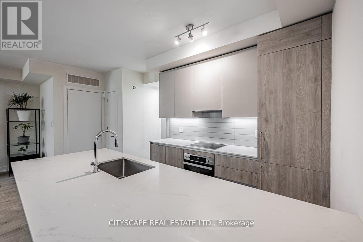 1 - 66 Longbranch Avenue, Toronto, Ontario  M8W 3J4 - Photo 10 - W12766504