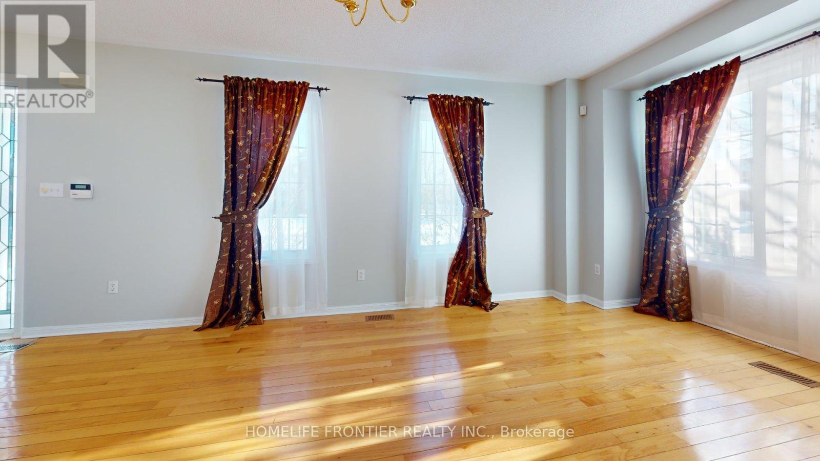 53 Frontenac Crescent, Brampton, Ontario  L7A 3M8 - Photo 18 - W12766544