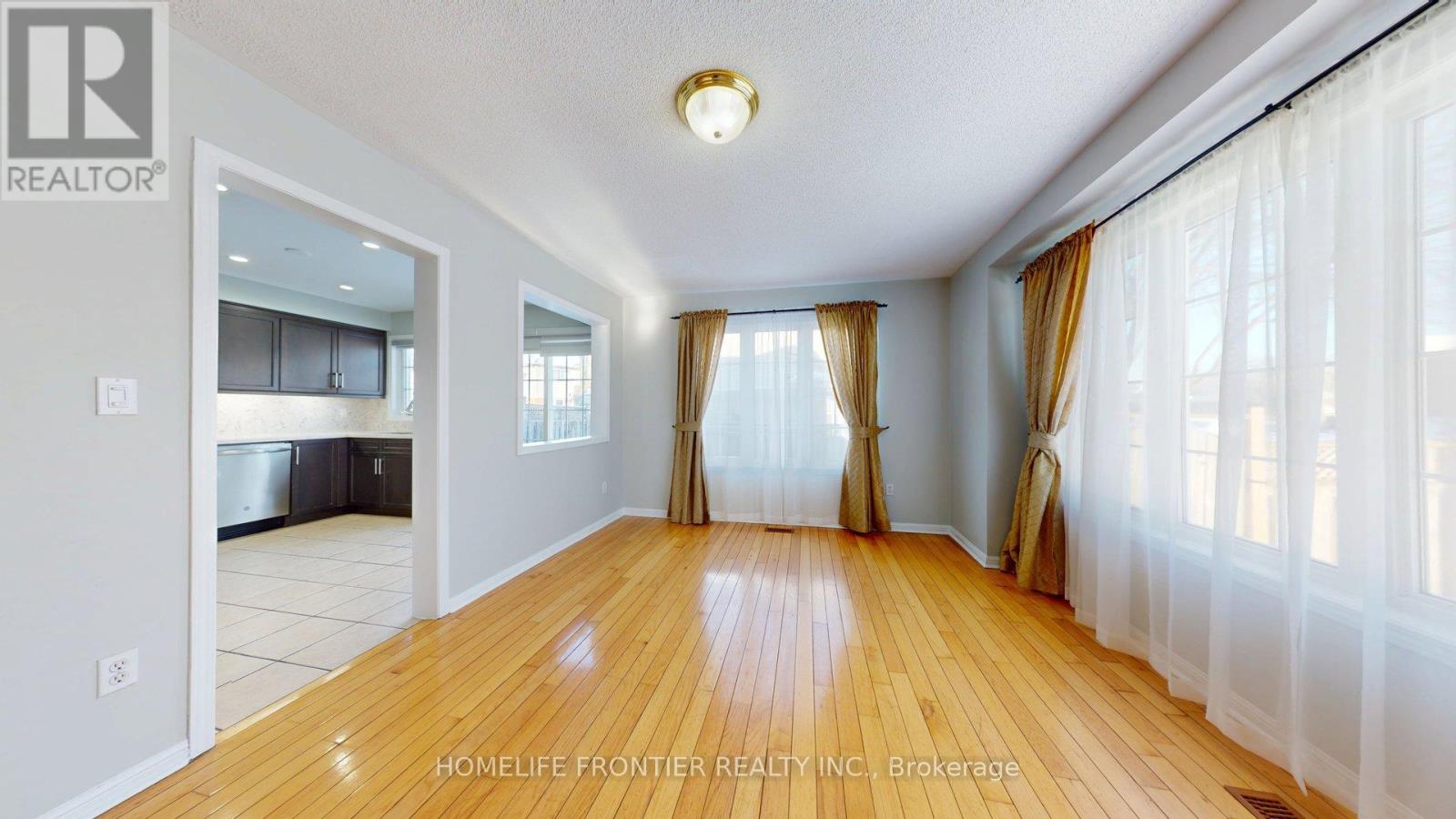 53 Frontenac Crescent, Brampton, Ontario  L7A 3M8 - Photo 24 - W12766544