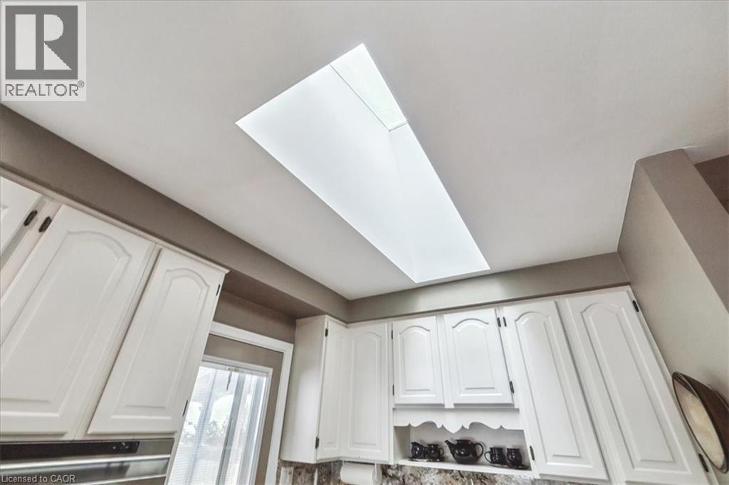 359 Pepper Drive, Burlington, Ontario  L7R 3C8 - Photo 17 - 40799678