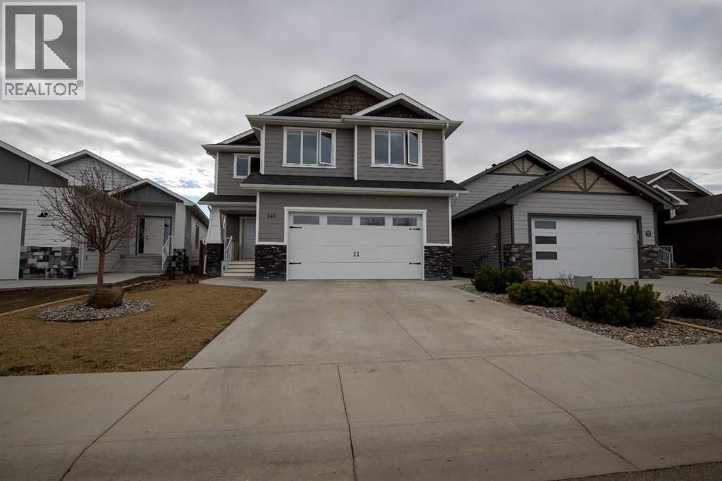 340 Greenwood Place, Coalhurst, Alberta