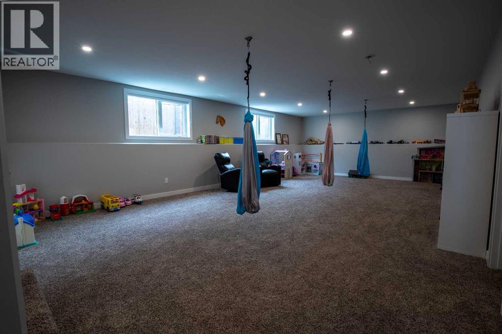 340 Greenwood Place, Coalhurst, Alberta  T0L 0V2 - Photo 24 - A2284317