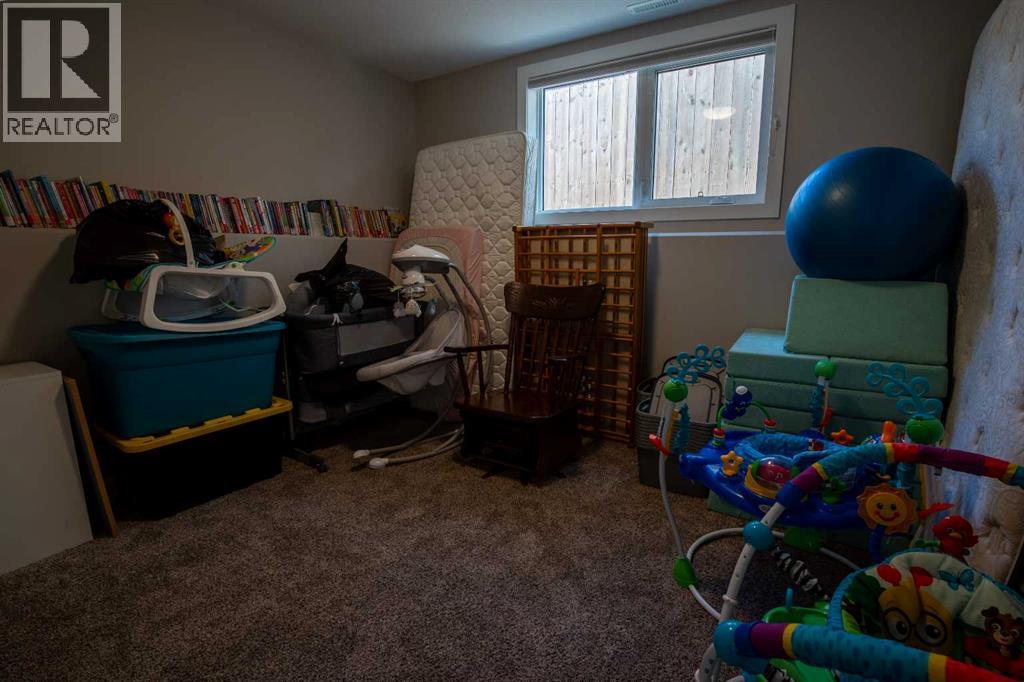 340 Greenwood Place, Coalhurst, Alberta  T0L 0V2 - Photo 34 - A2284317