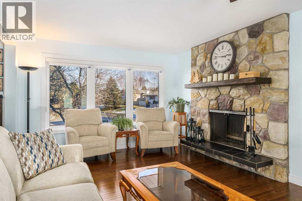 1315 Lake Michigan Crescent Se, Calgary, Alberta  T2J 3E9 - Photo 8 - A2280386