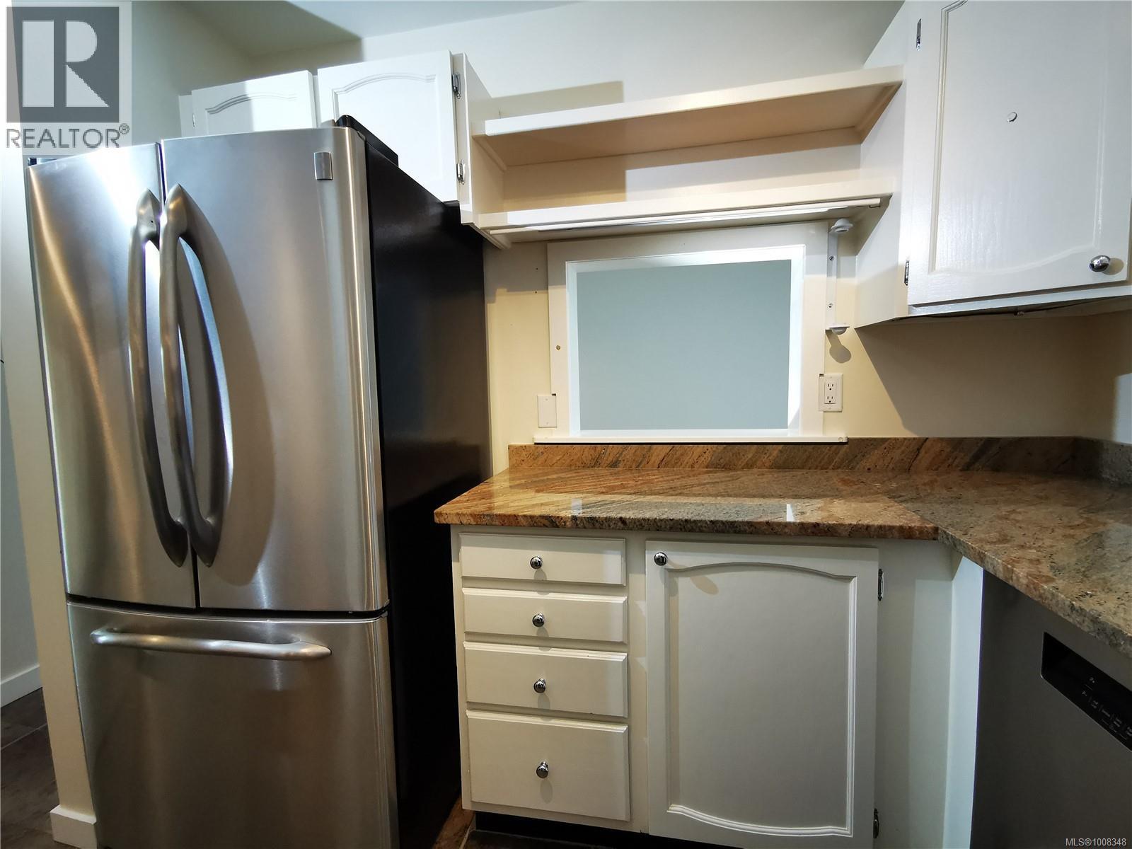 407 10016 Third St, Sidney, British Columbia  V8L 2W8 - Photo 10 - 1008348