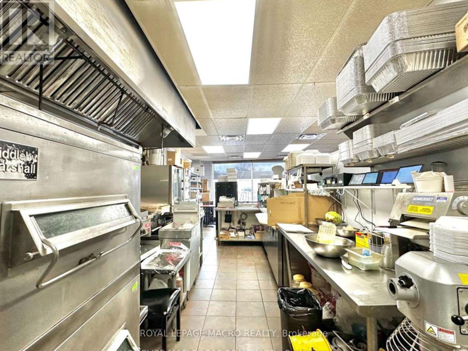 527 Upper Sherman Avenue, Hamilton, Ontario  L8V 3L9 - Photo 8 - X12766326