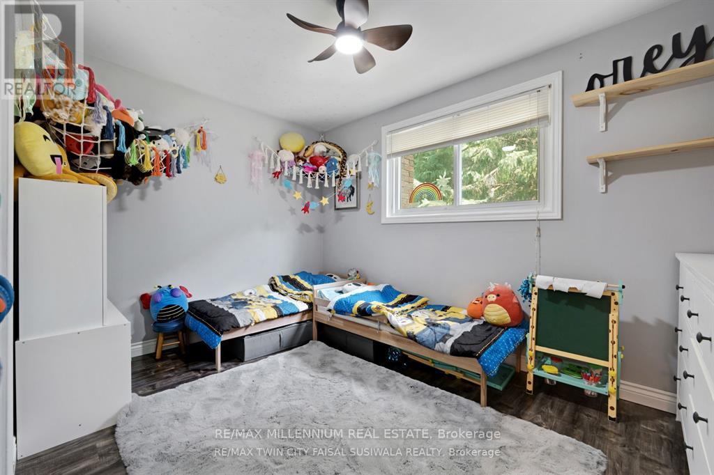 Upper - 158 Coach Hill Drive, Kitchener, Ontario  N2E 1P4 - Photo 16 - X12766434